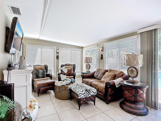 6728 3RD STREET CT W, Bradenton, FL 34207