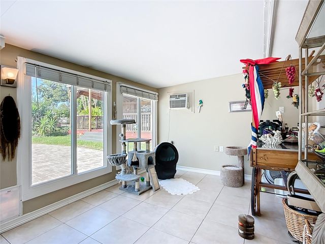 6728 3RD STREET CT W, Bradenton, FL 34207