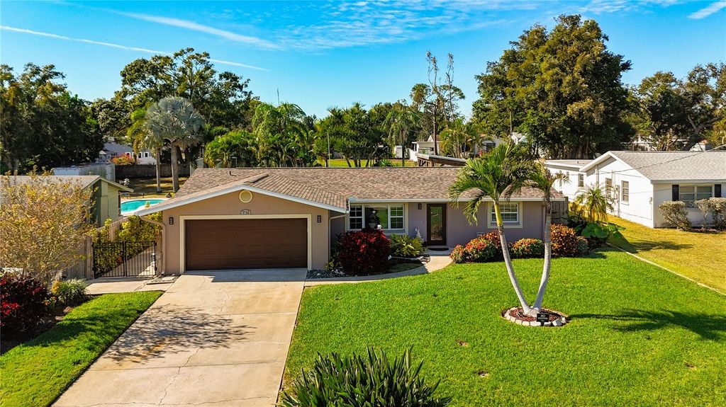 6728 3RD STREET CT W, Bradenton, FL 34207