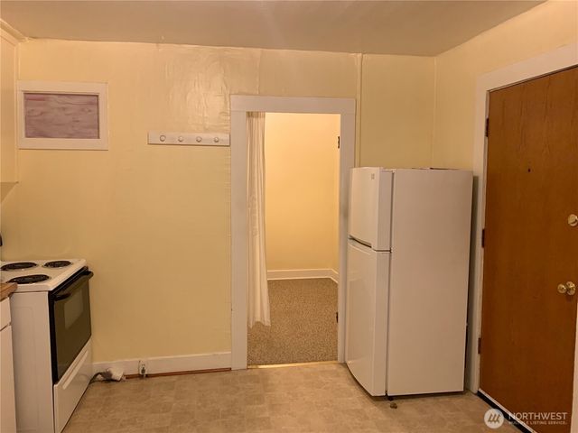 910 NW 52nd Street, Seattle, WA 98107