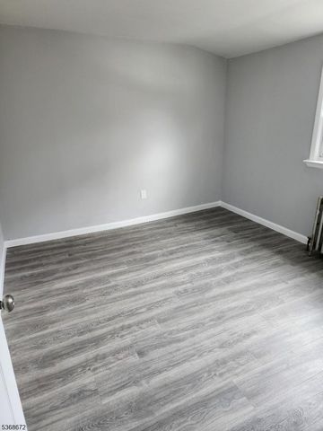 993 Hamilton St, Franklin Twp., NJ 08873