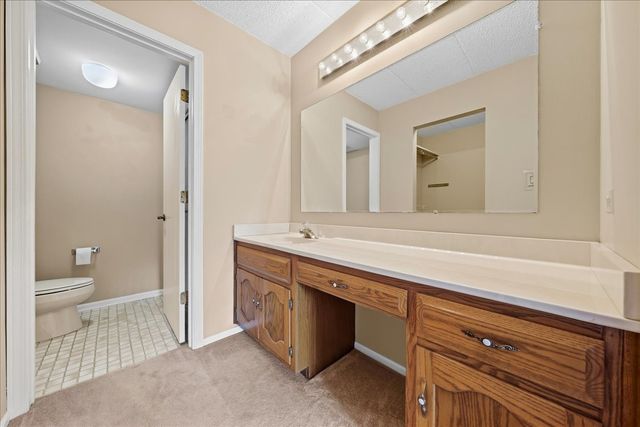 9810 Mill Drive W E1, Palos Park, IL 60464