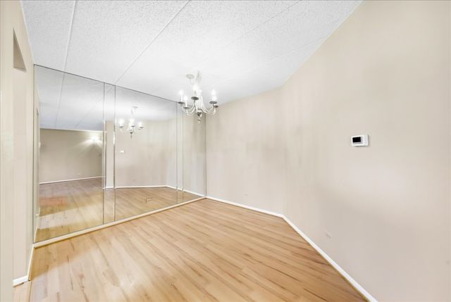 9810 Mill Drive W E1, Palos Park, IL 60464