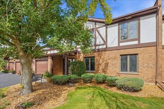 9810 Mill Drive W E1, Palos Park, IL 60464