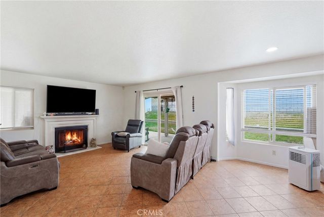 1014 W Jackson, Rialto, CA 92376