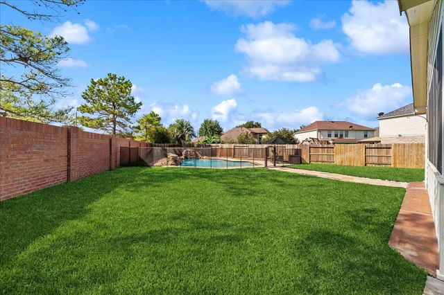 18203 Olive Tree Court, Cypress, TX 77429