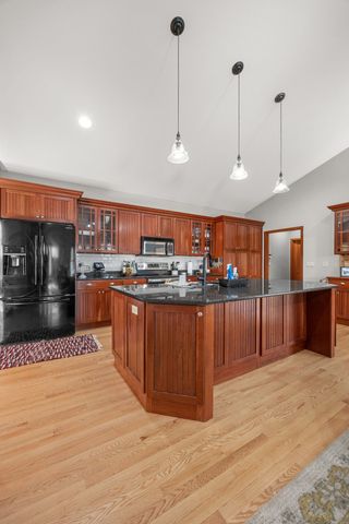 3036 Old Orchard Road NE, Cedar Rapids, IA 52402