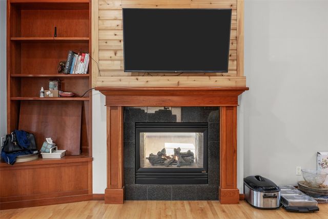 3036 Old Orchard Road NE, Cedar Rapids, IA 52402