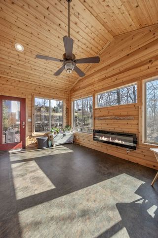 3036 Old Orchard Road NE, Cedar Rapids, IA 52402