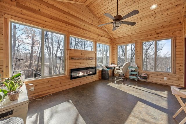 3036 Old Orchard Road NE, Cedar Rapids, IA 52402