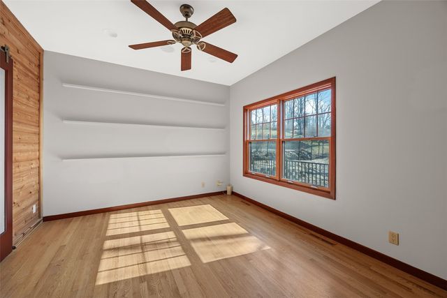 3036 Old Orchard Road NE, Cedar Rapids, IA 52402