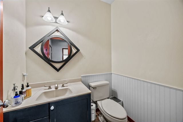 3036 Old Orchard Road NE, Cedar Rapids, IA 52402