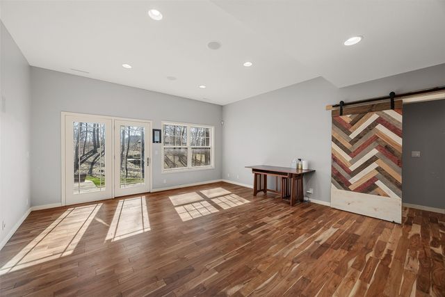 3036 Old Orchard Road NE, Cedar Rapids, IA 52402