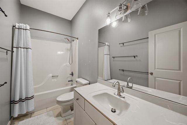 3036 Old Orchard Road NE, Cedar Rapids, IA 52402