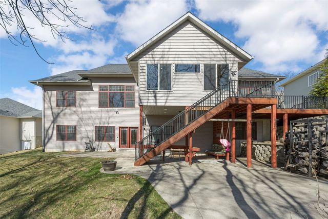 3036 Old Orchard Road NE, Cedar Rapids, IA 52402