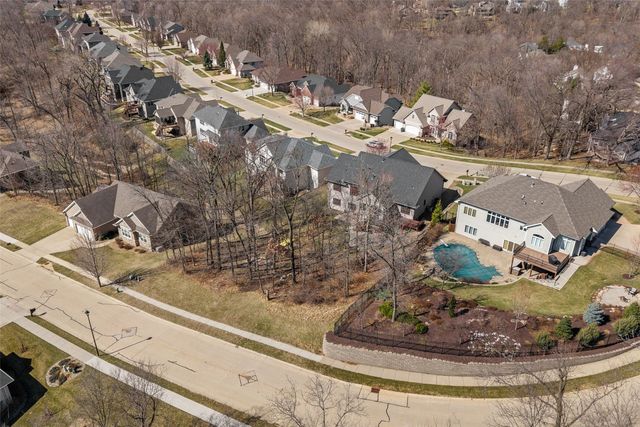 3036 Old Orchard Road NE, Cedar Rapids, IA 52402