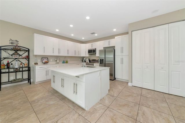 3221 3RD STREET E, Bradenton, FL 34208