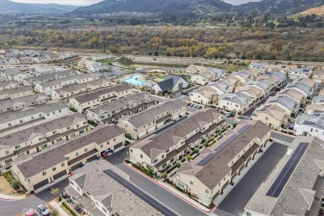 35157 Grove Trail, Fallbrook, CA 92028