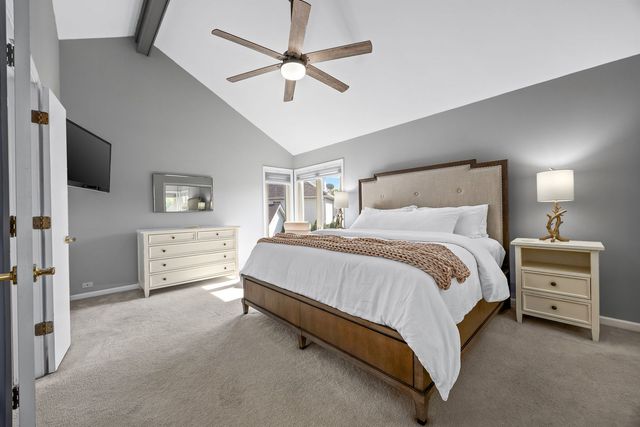 2108 Yellowstar Lane, Naperville, IL 60564