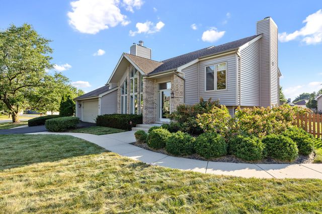 2108 Yellowstar Lane, Naperville, IL 60564