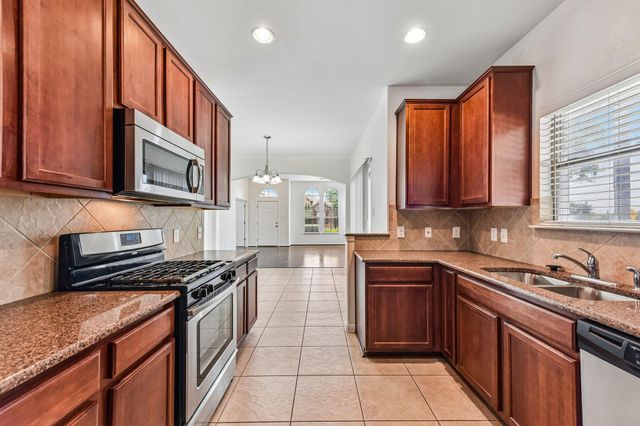 11400 W Parmer LN 102, Cedar Park, TX 78613
