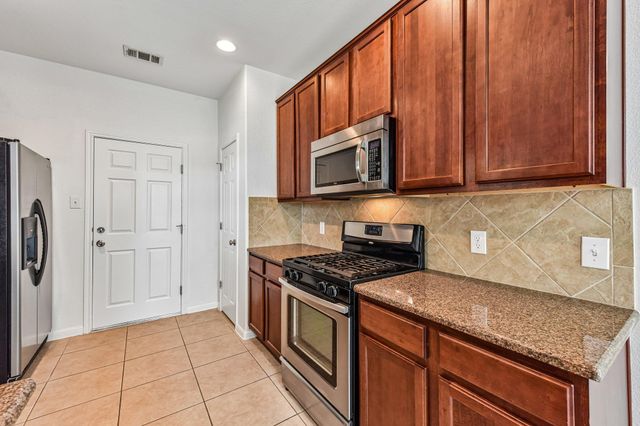 11400 W Parmer LN 102, Cedar Park, TX 78613