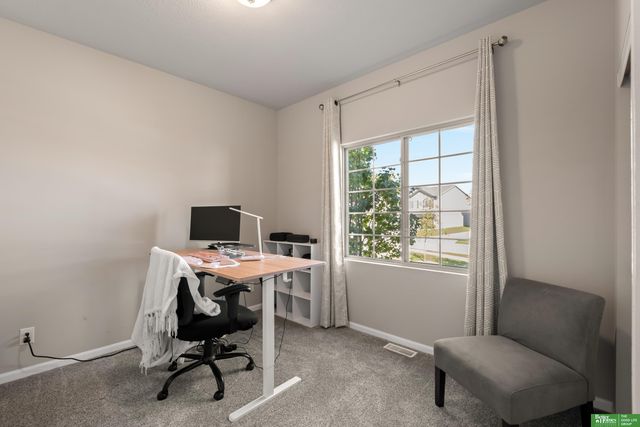 21051 Polk Street, Elkhorn, NE 68022