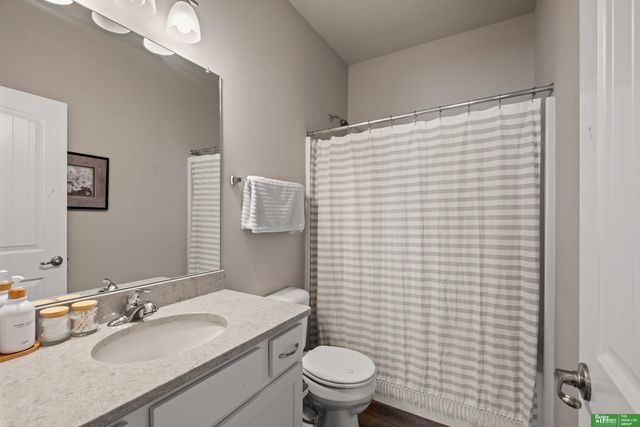 21051 Polk Street, Elkhorn, NE 68022