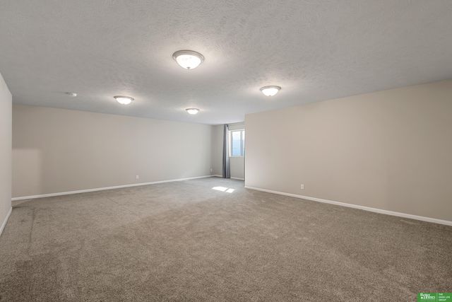 21051 Polk Street, Elkhorn, NE 68022