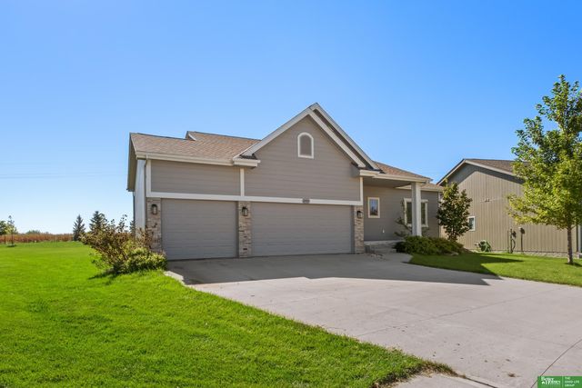 21051 Polk Street, Elkhorn, NE 68022