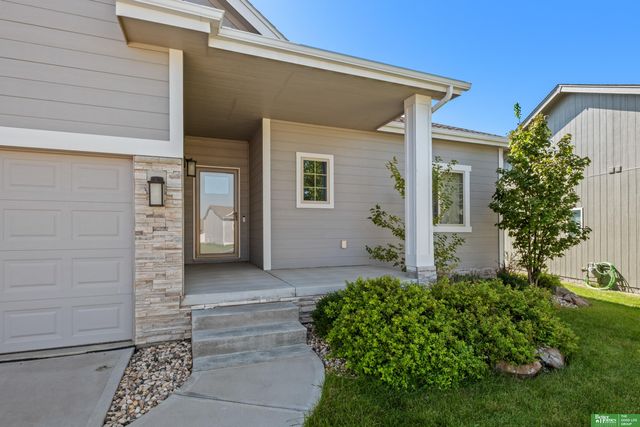 21051 Polk Street, Elkhorn, NE 68022