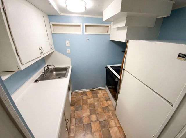 2316 W 97th Street, Bloomington, MN 55431