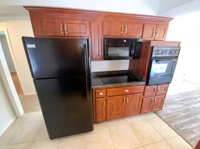 2316 W 97th Street, Bloomington, MN 55431