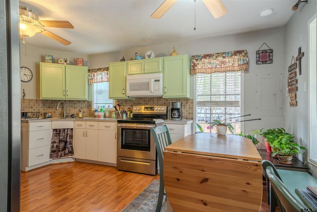 1100 Cypress Creek Drive, Mt Vernon, TX 75457