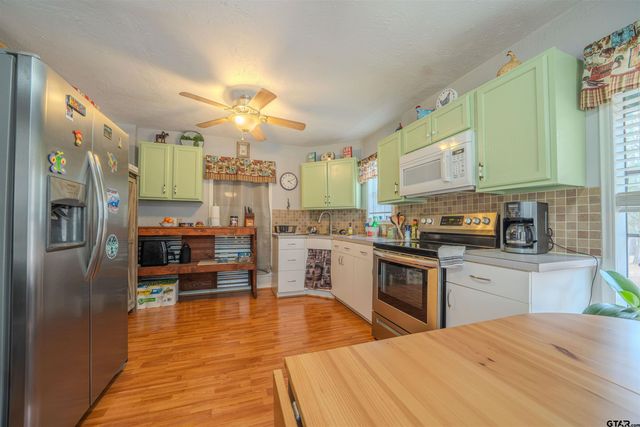 1100 Cypress Creek Drive, Mt Vernon, TX 75457