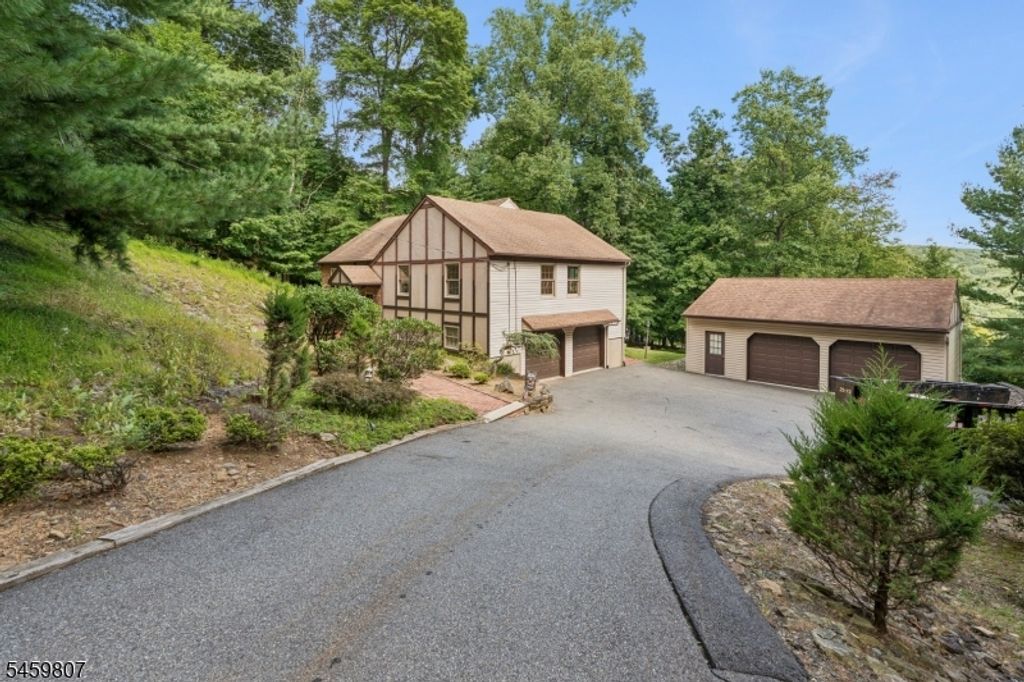 45 Union Hill Rd, Parsippany-troy Hills Twp., NJ 07950