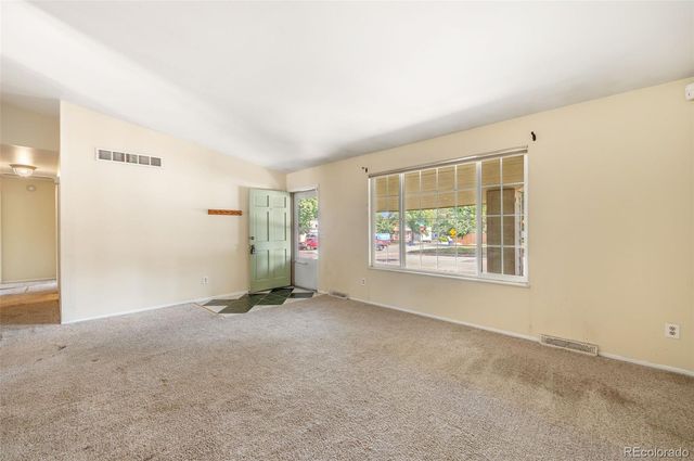 4557 S Laredo Street, Aurora, CO 80015