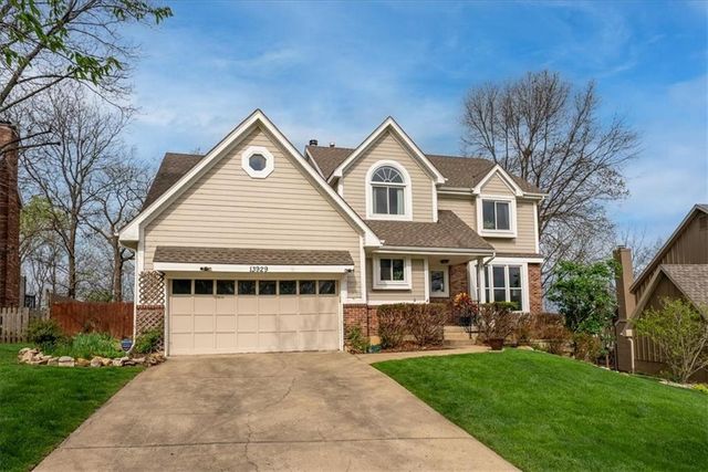13929 W 76th Circle, Lenexa, KS 66216