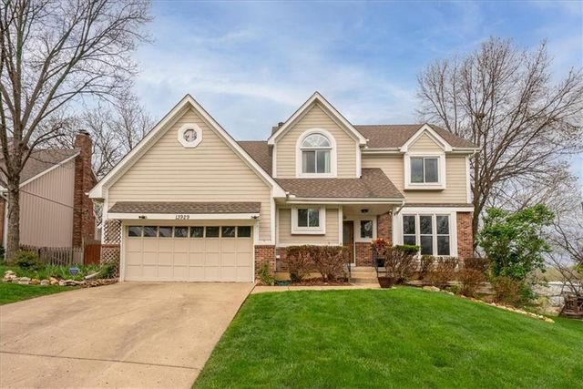 13929 W 76th Circle, Lenexa, KS 66216