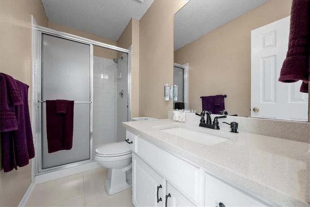 13929 W 76th Circle, Lenexa, KS 66216