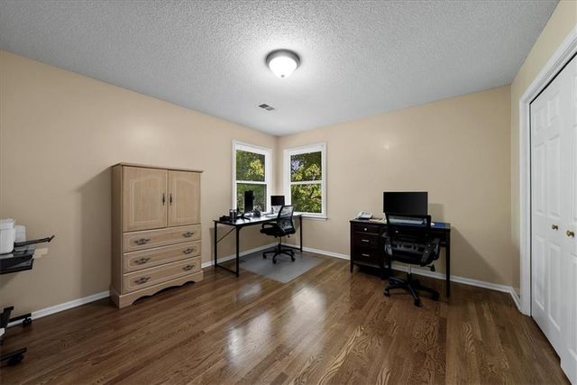 13929 W 76th Circle, Lenexa, KS 66216