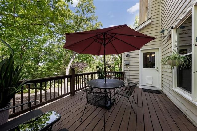 13929 W 76th Circle, Lenexa, KS 66216
