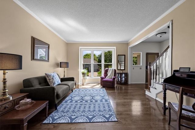 13929 W 76th Circle, Lenexa, KS 66216