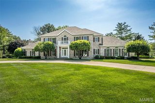 2300 Sterling Pointe Drive, Chesterfield, MO 63005