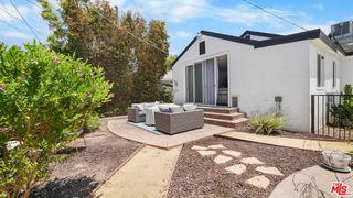 3801 Sutro Avenue, Los Angeles, CA 90008