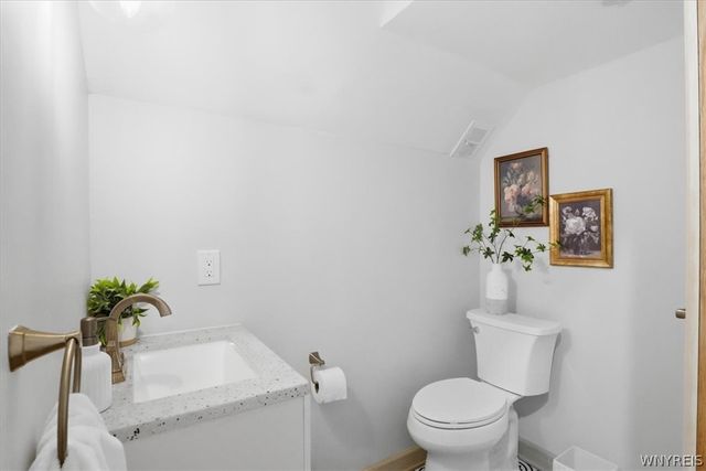 138 Highland Avenue, Buffalo, NY 14222