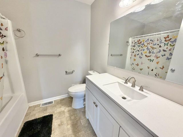 3107 Glenbarr Drive, Janesville, WI 53548