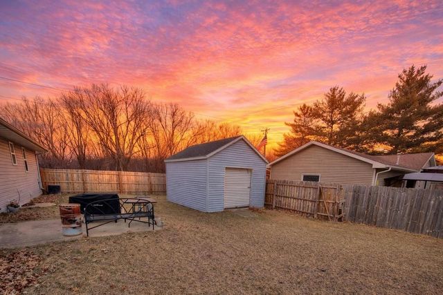 3107 Glenbarr Drive, Janesville, WI 53548