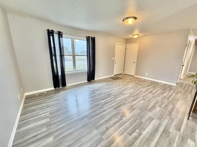 3107 Glenbarr Drive, Janesville, WI 53548