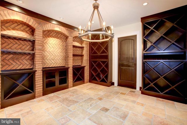 35B ELSIRAGY CT, Mclean, VA 22102